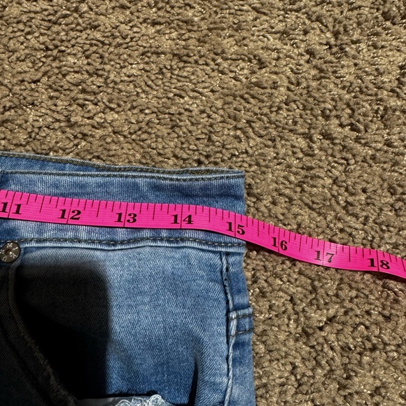 Trendy Distressed Women's Boyfriend Jeans medium - Picture 6 of 7